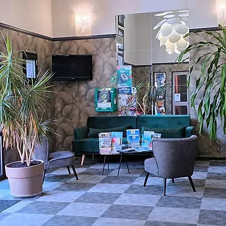 Design & Restaurant 2* روشفور