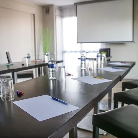 Hotel Hôtel Inn Design - Restaurant L'Escale 2*