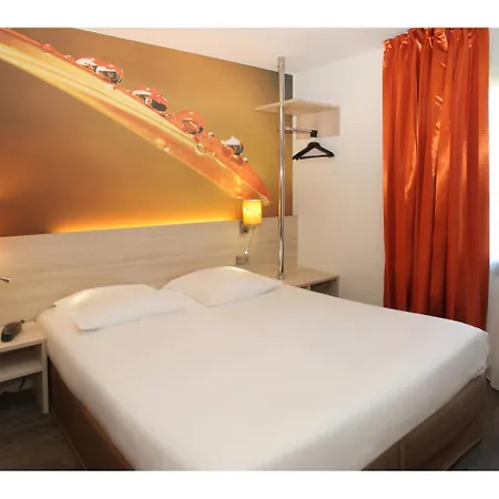 Hôtel Inn Design - Restaurant L'Escale 2* Rochefort (Charente-Maritime)